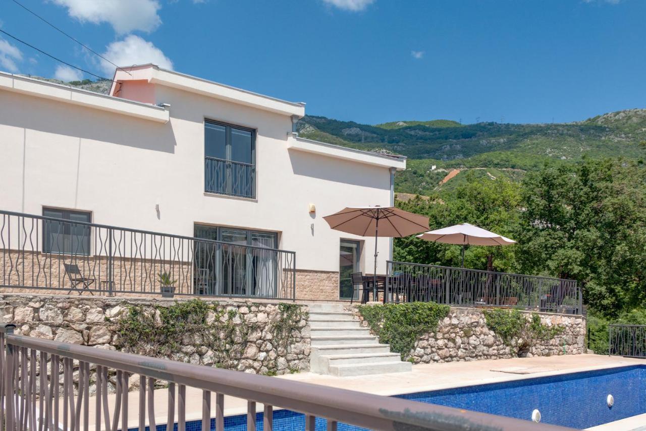 Mattson Villa Budua