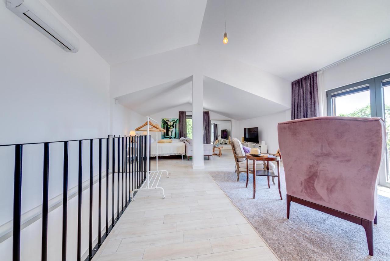 Mattson Villa